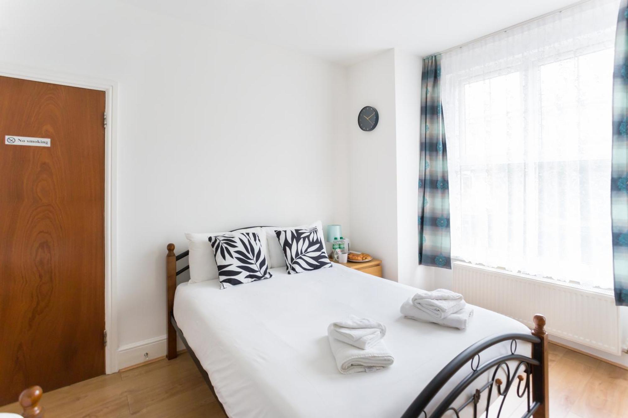 Wood Green Budget Rooms - Next To Mall & Metro Station - 10 Min To City Center Londres Exterior foto