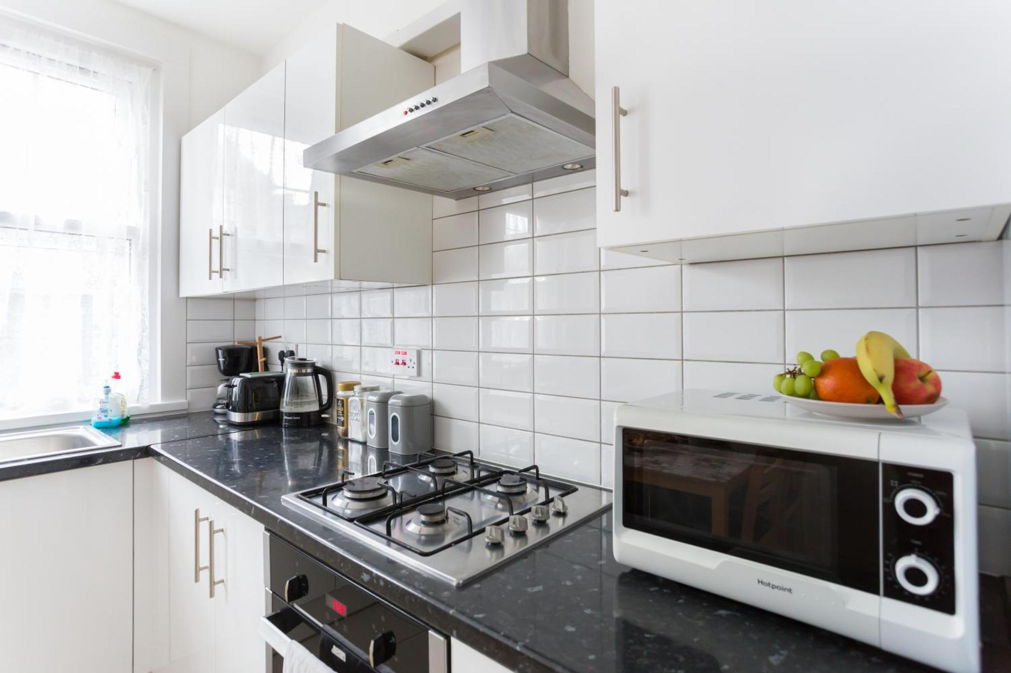 Wood Green Budget Rooms - Next To Mall & Metro Station - 10 Min To City Center Londres Exterior foto